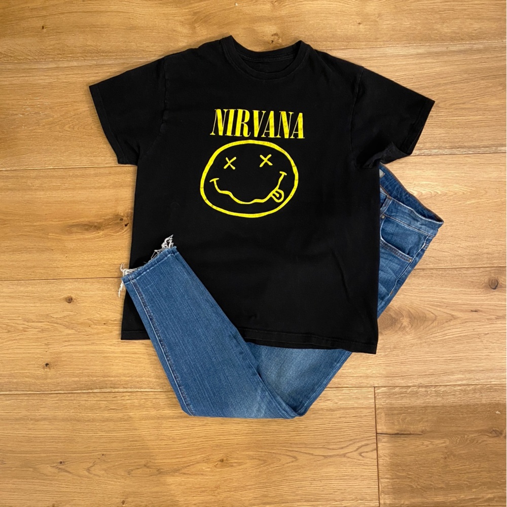 Nirvana graphics black short sleeve Tee